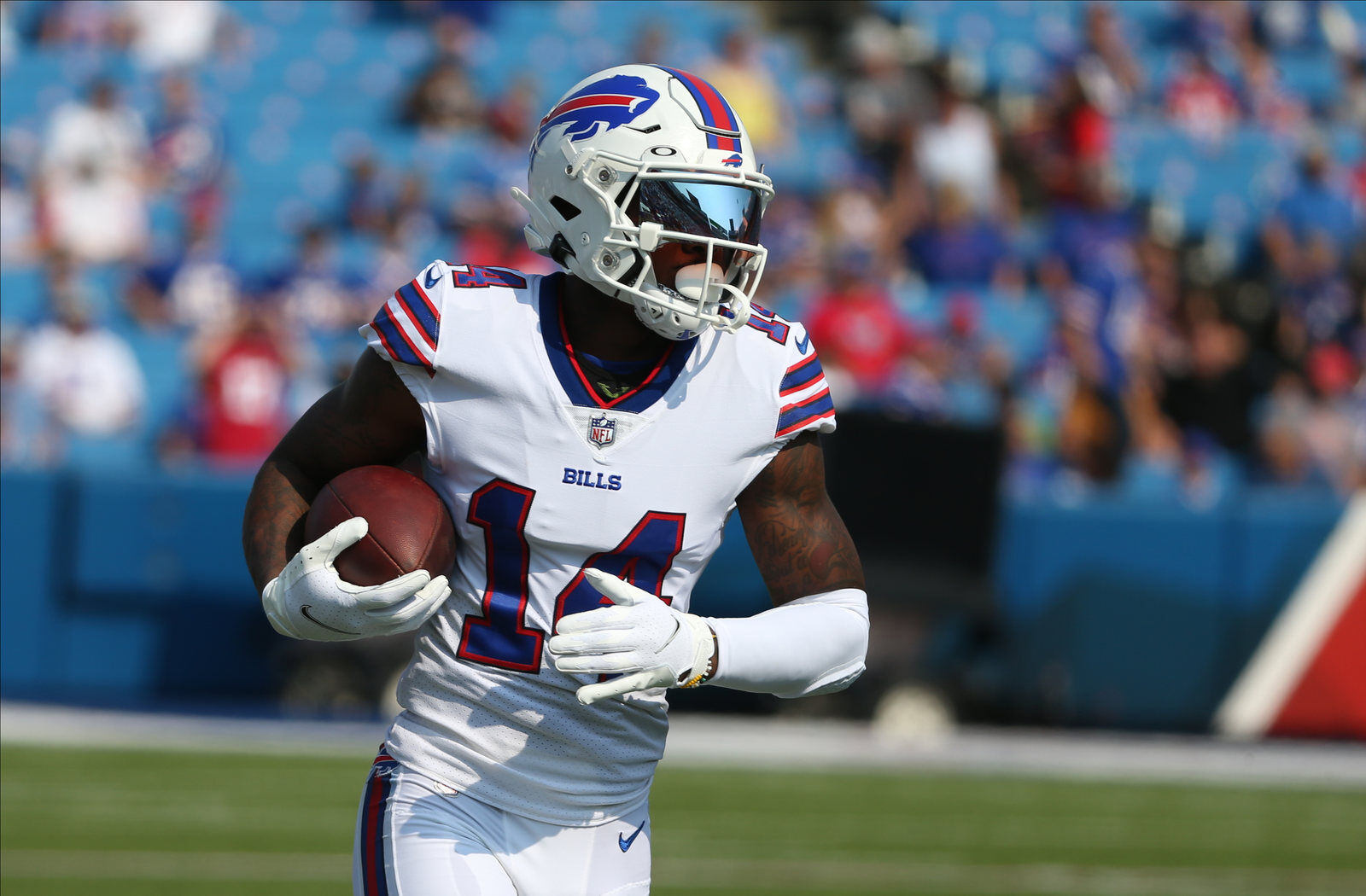 1019072894 McCoy Sports Buffalo Bills training camp